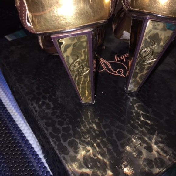 Authentic Baby Phat Heels - Picture 4 of 5